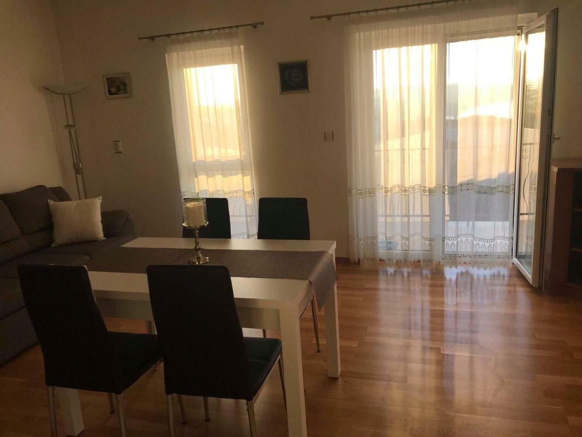 Apartman Nives Apartment Trogir Bagian luar foto
